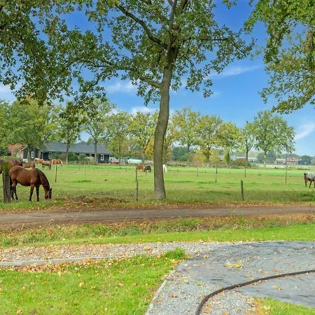 Сasa de vacaciones In Near Efteling Park Goirle